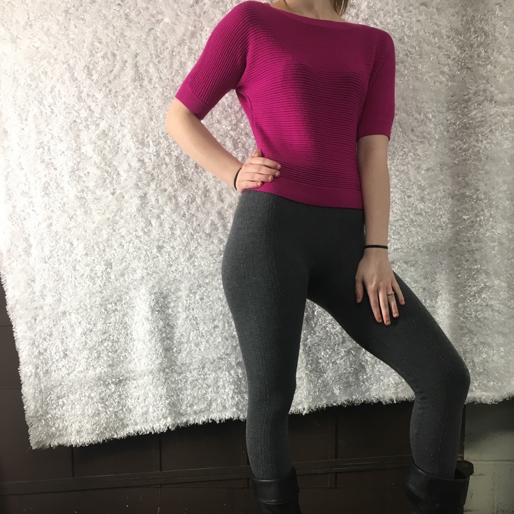 Express Short Sleeved Pink Knit Sweater 💕
